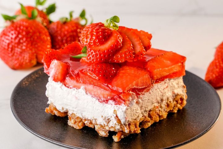 Strawberry Pretzel Salad Recipe – Strawberry Plants